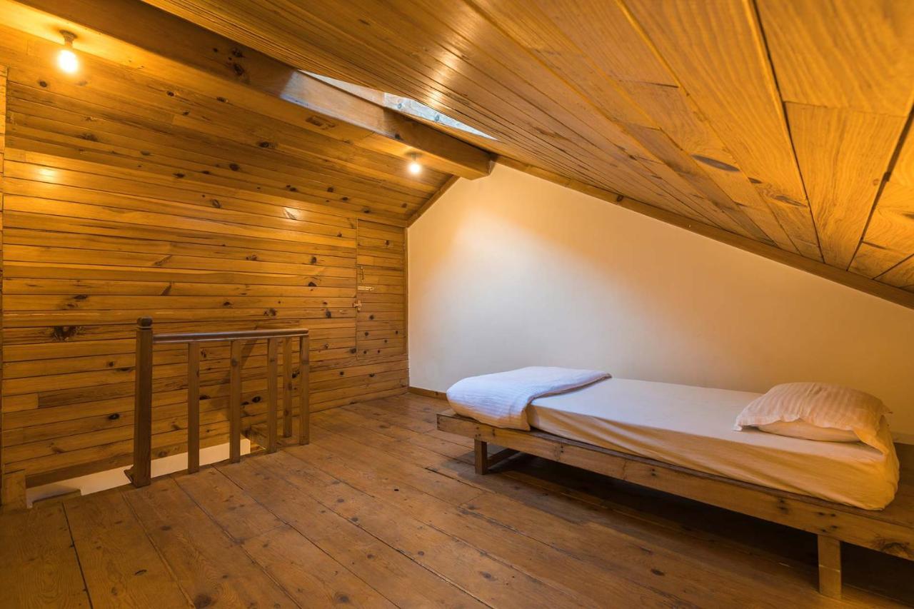 Stayvista At Casa Bella Vista- Mall Road Manali  Exterior photo