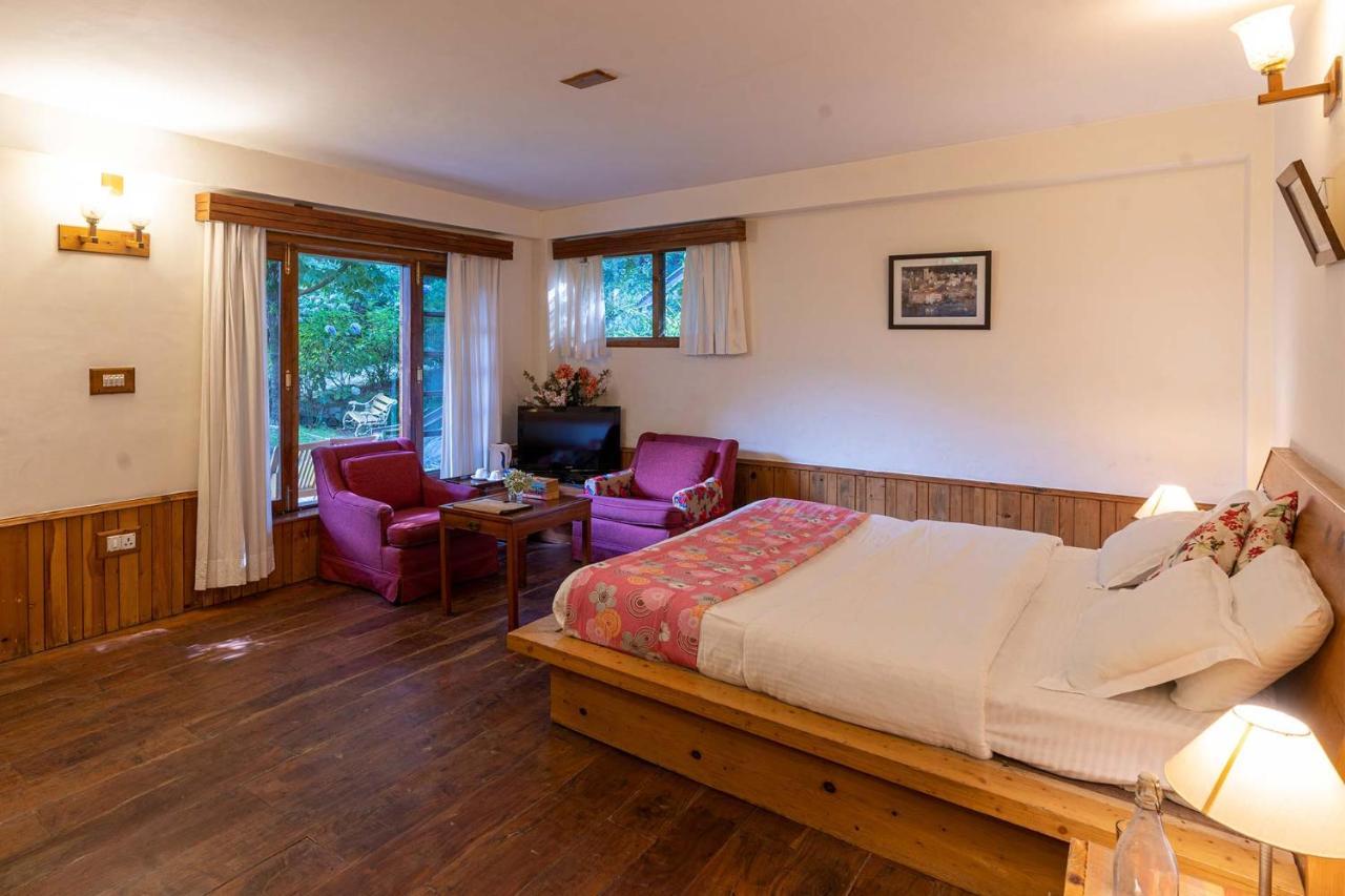 Stayvista At Casa Bella Vista- Mall Road Manali  Exterior photo