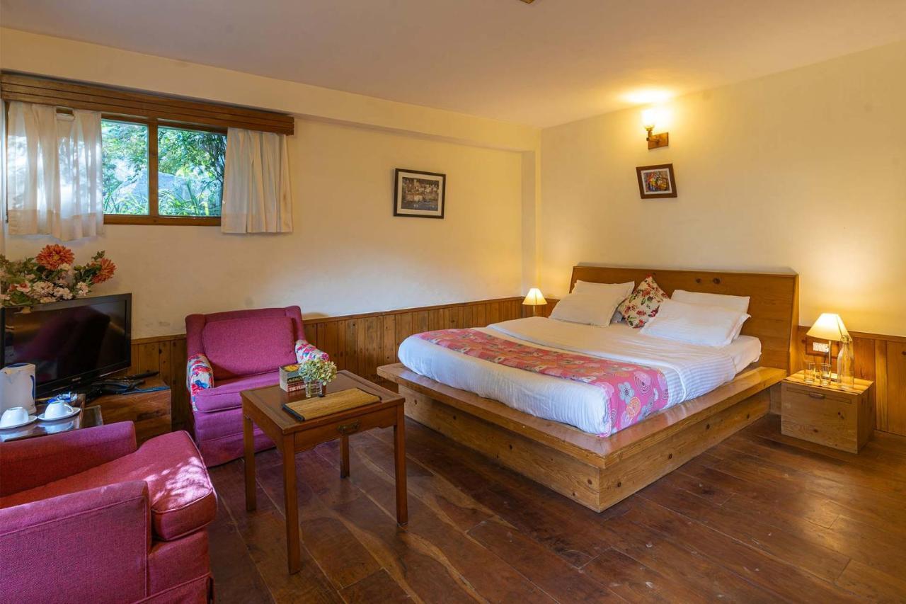 Stayvista At Casa Bella Vista- Mall Road Manali  Exterior photo